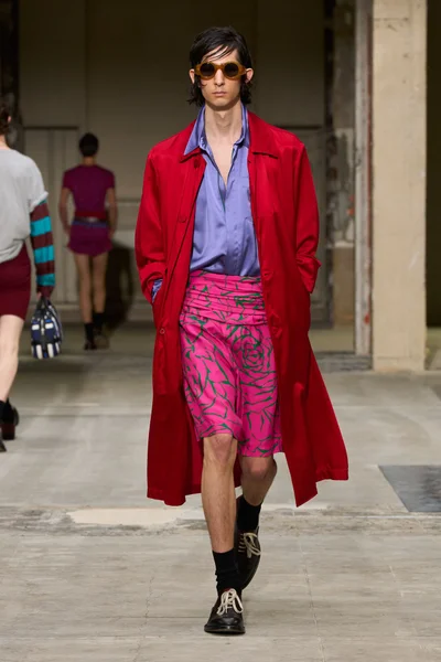 Look 40